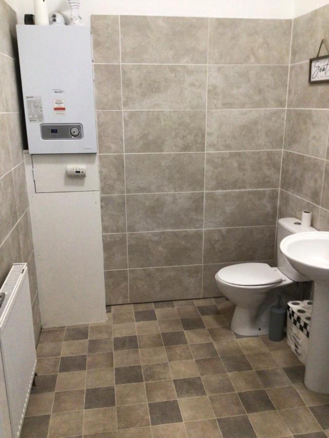 96 High Street Apartment Райд Екстериор снимка